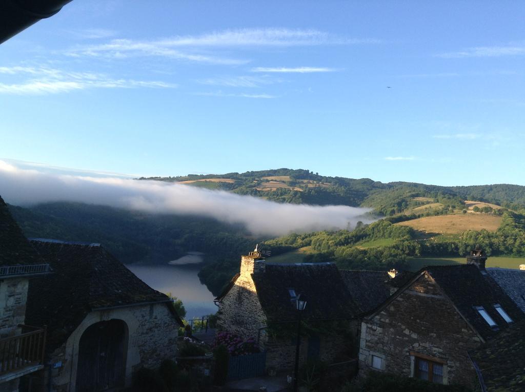 Les Hotes Du Lac, Chambres Et Tables D'Hotes Mandailles  Buitenkant foto