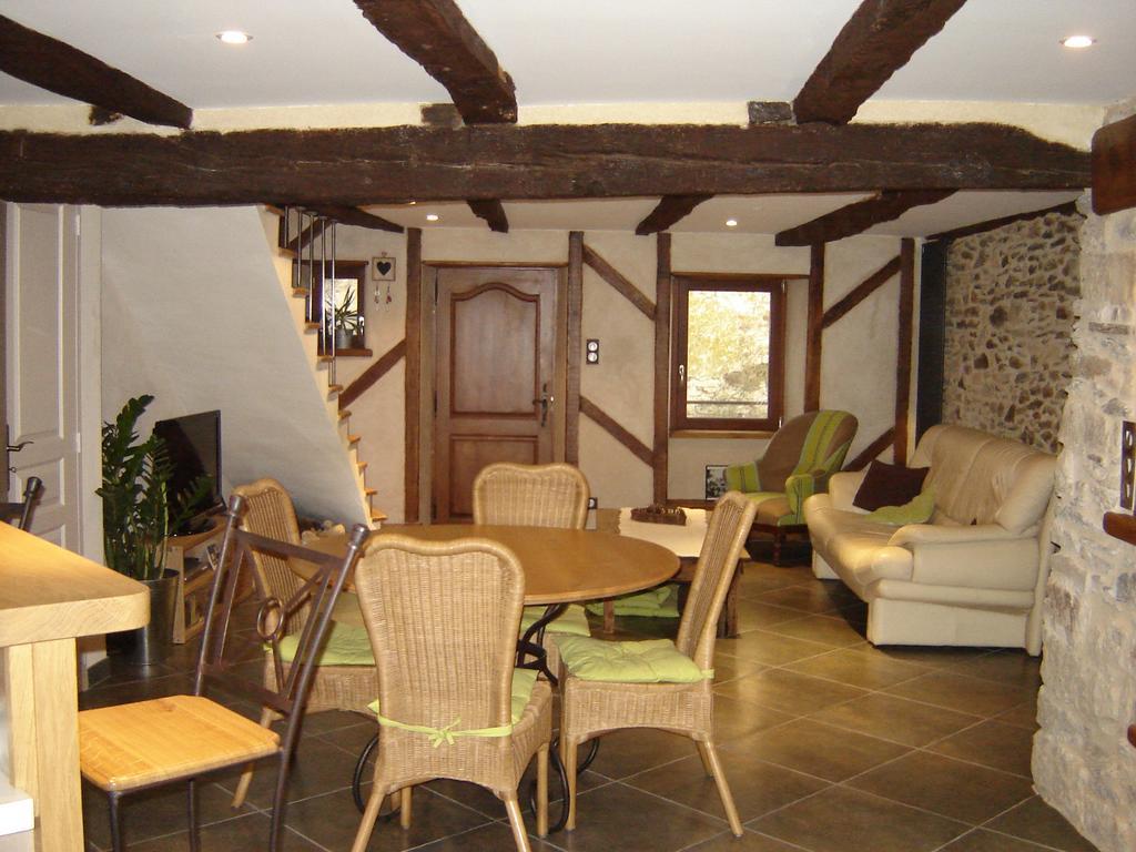 Les Hotes Du Lac, Chambres Et Tables D'Hotes Mandailles  Buitenkant foto