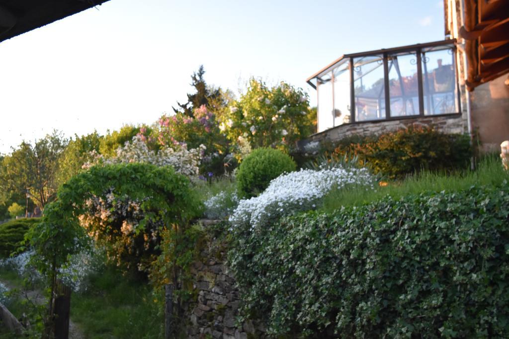 Les Hotes Du Lac, Chambres Et Tables D'Hotes Mandailles  Buitenkant foto
