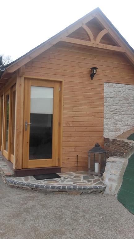Les Hotes Du Lac, Chambres Et Tables D'Hotes Mandailles  Buitenkant foto